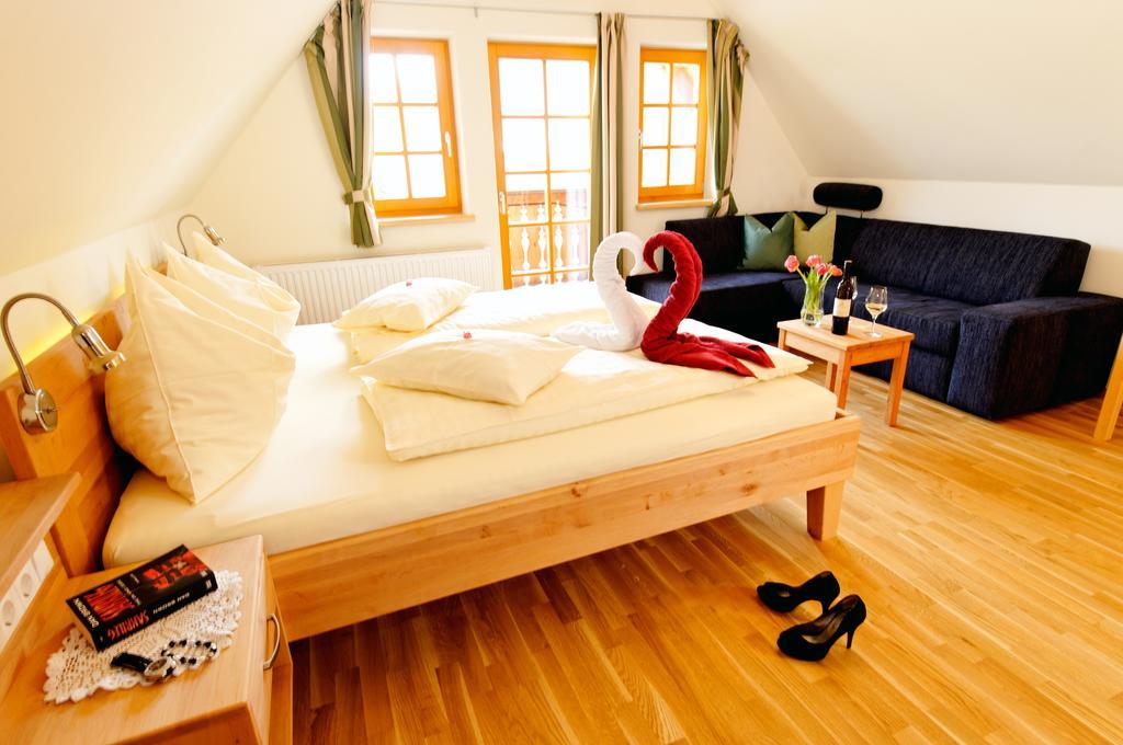 Weingut Winzerzimmer Rothschaedl Leutschach Quarto foto